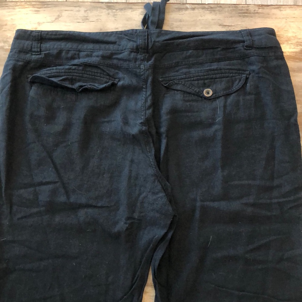 Forever 21 - Linen Style Pants - Black - Size 18 - Picture 4 of 4
